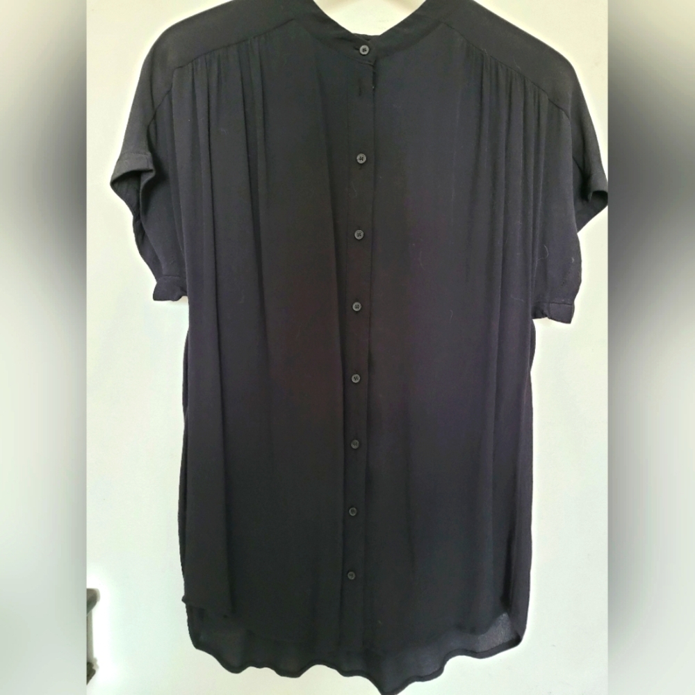 Treasure & Bond Short Sleeve Button Front  Blouse